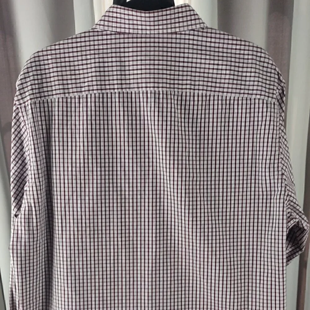 Croft & Barrow Cotton Blend Burgundy & White Checkered Button-Down Shirt. Size L